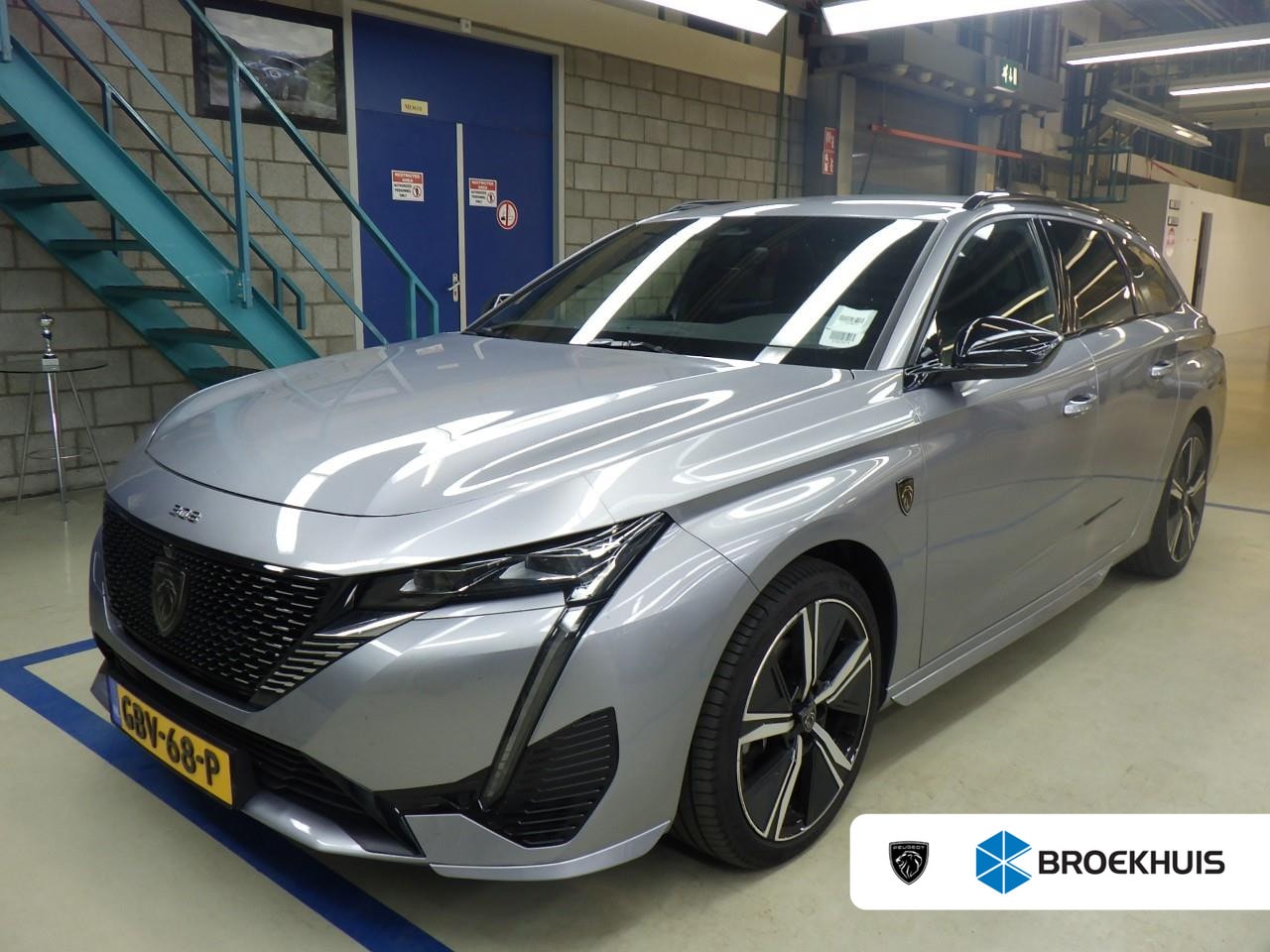 Peugeot 308 SW - 1.2 Turbo 130-PK EAT8 AUTOMAAT GT | CAMERA | CARPLAY | ADAPTIVE CRUISE | NAVIGATIE | KEYLE - AutoWereld.nl
