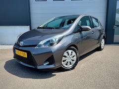 Toyota Yaris - 1.5 Full Hybrid Aspiration / Camera / Cruise / Clima