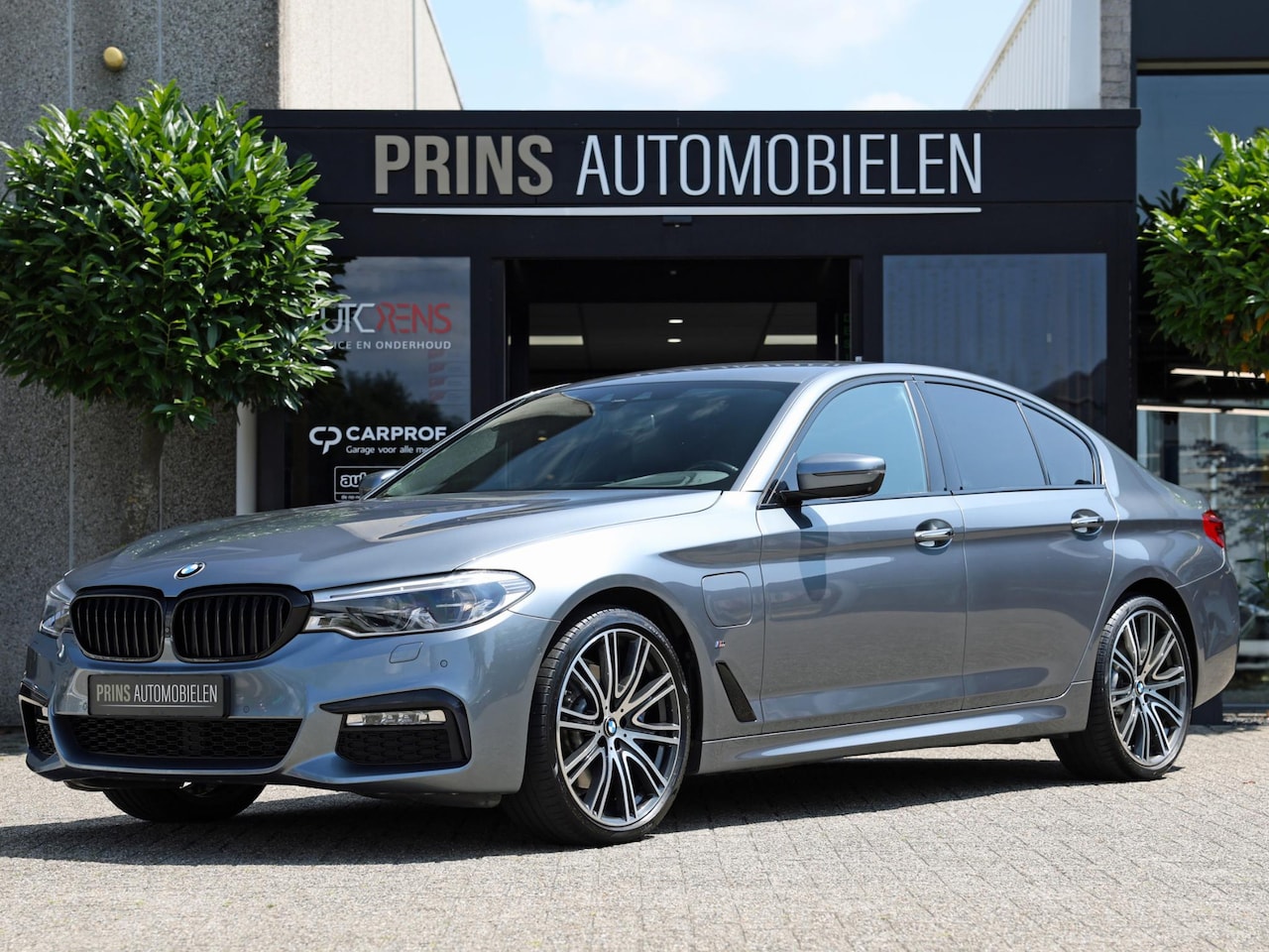 BMW 5-serie - 530e M-Sport|Headup|Leder|Shadowline - AutoWereld.nl