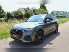 Audi Q5 - 45 TFSI Quattro S-Line / RS seats / Pano / Carplay