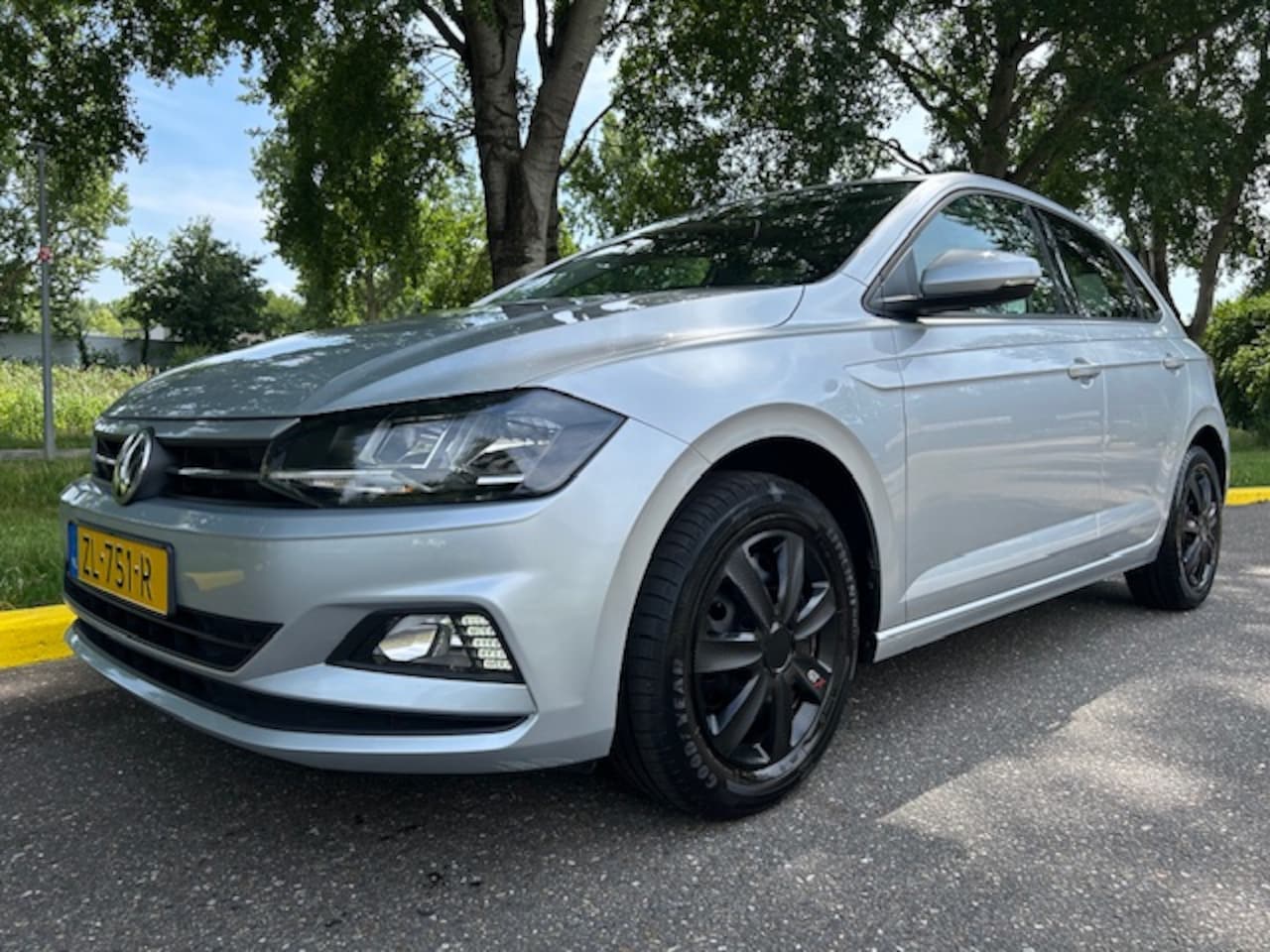 Volkswagen Polo - 1.0 MPI Comfortline Carplay Airco Cruisecontrol - AutoWereld.nl