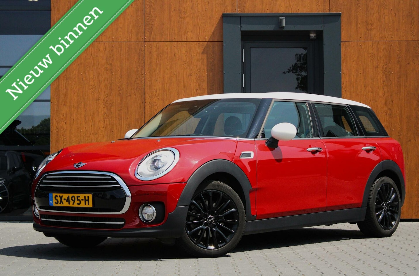 MINI Clubman - 1.5 Cooper Chili | All Seasonbanden - AutoWereld.nl