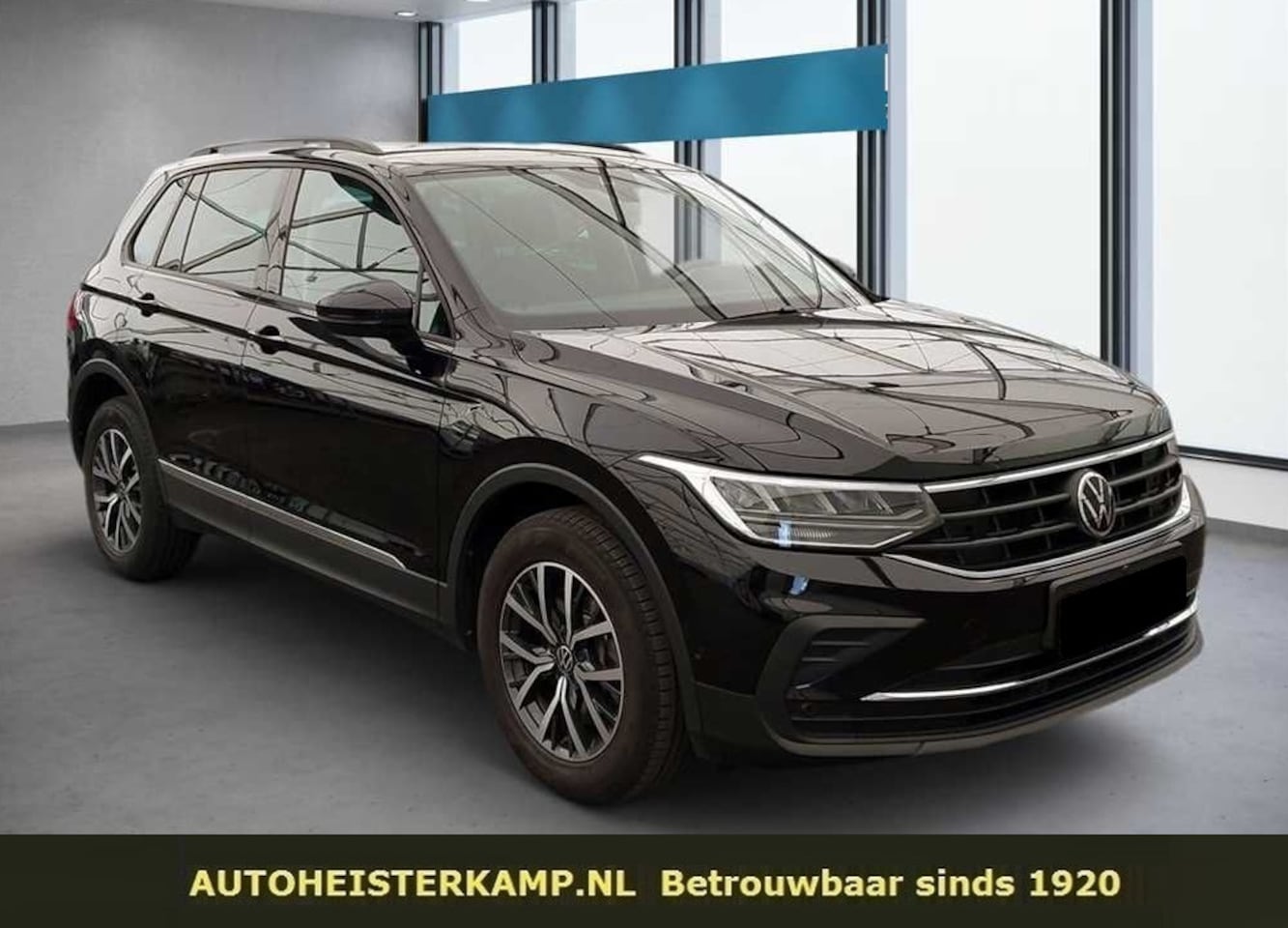 Volkswagen Tiguan - 1.4 TSI eHybrid ACC Trekhaak Head-Up Camera Stoelverwarming - AutoWereld.nl