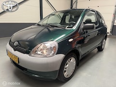 Toyota Yaris - 1.0-16V VVT-i Terra Bijzonder mooi en Goed