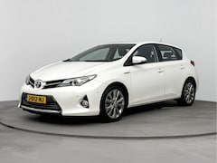 Toyota Auris - 1.8 Hybrid Executive | Parkeersensoren V+A | Navigatie |