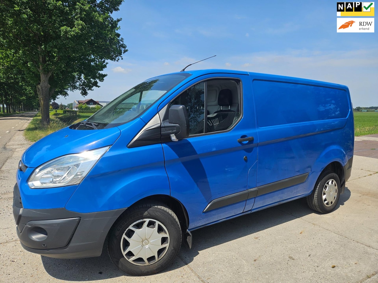 Ford Transit Custom - 270 2.2 TDCI L1H1 Trend/ airco/ bj 2015 ( euro 5) - AutoWereld.nl