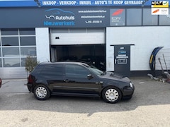 Volkswagen Golf - 1.6 Trendline-Automaat- met Clima/Airco, Cruise Control, Schroefset, Lederen interieur, NA