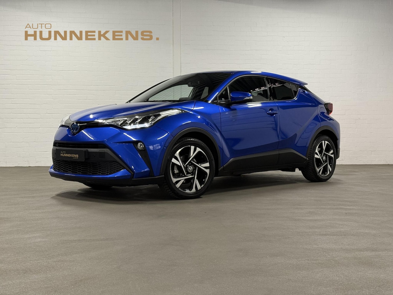 Toyota C-HR - 2.0 Hybrid Style Camera | Cruise & Climate c. | Stuur-/Stoel verwarming | Keyless | - AutoWereld.nl
