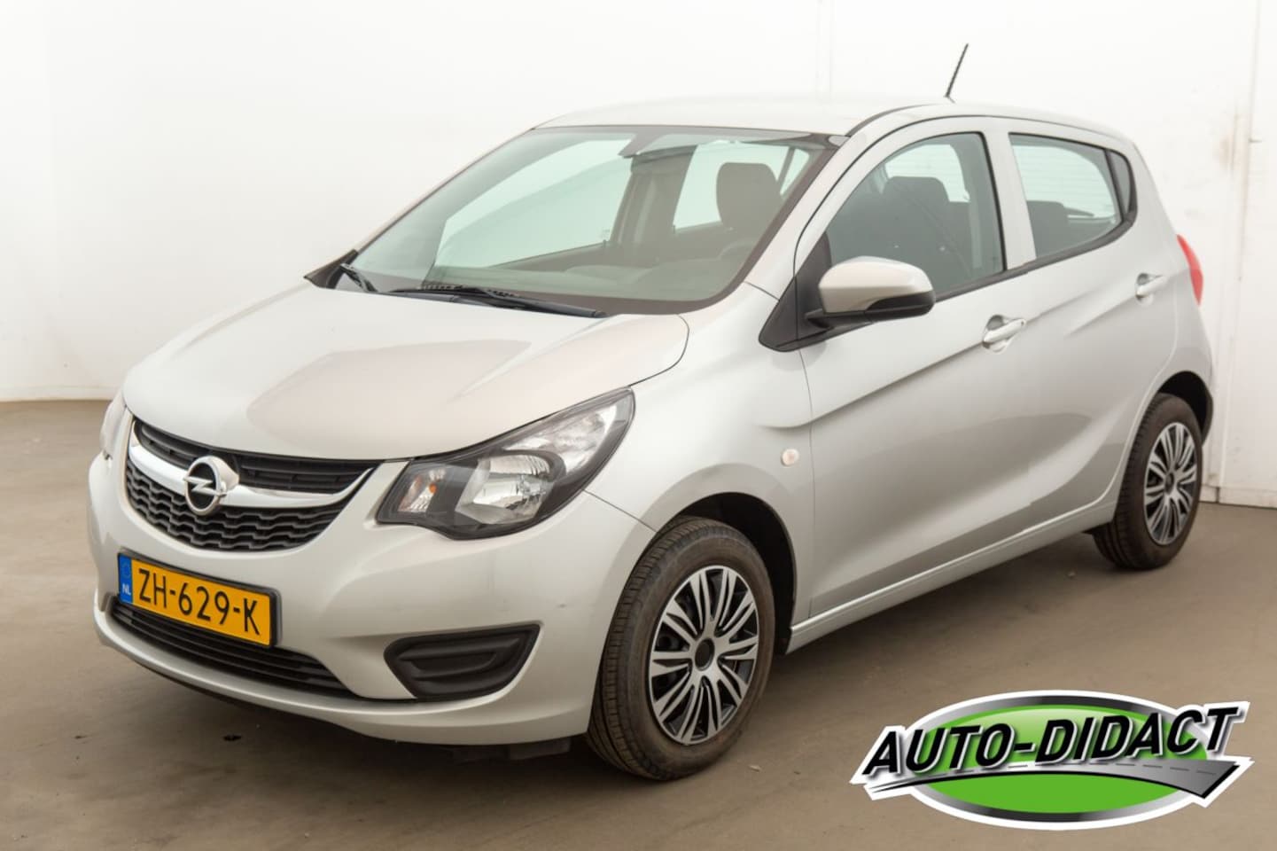 Opel Karl - 1.0 EcoFlex 100.838 km 120 Jaar Edition - AutoWereld.nl