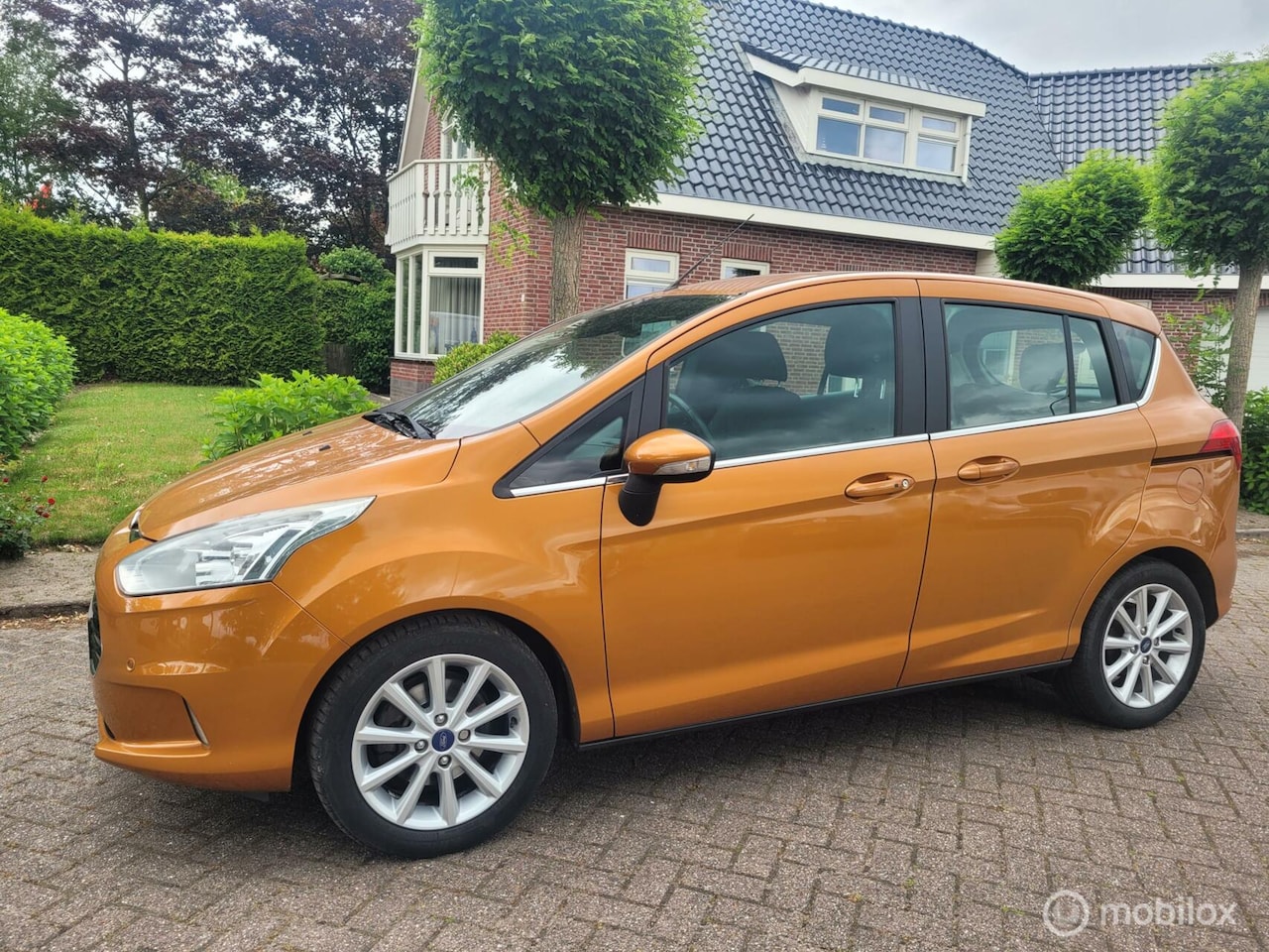 Ford B-Max - 1.0 EcoBoost Titanium 1.0 EcoBoost Titanium,Navi ,clima,achteruitr.cam. - AutoWereld.nl