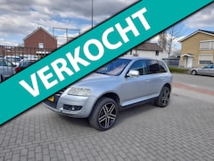 Volkswagen Touareg - 3.2 V6