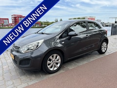 Kia Rio - 1.2 CVVT Super Pack 5 deurs airco/ecc apk