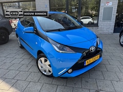 Toyota Aygo - 1.0 VVT-i x-play 5Drs Camera NAP