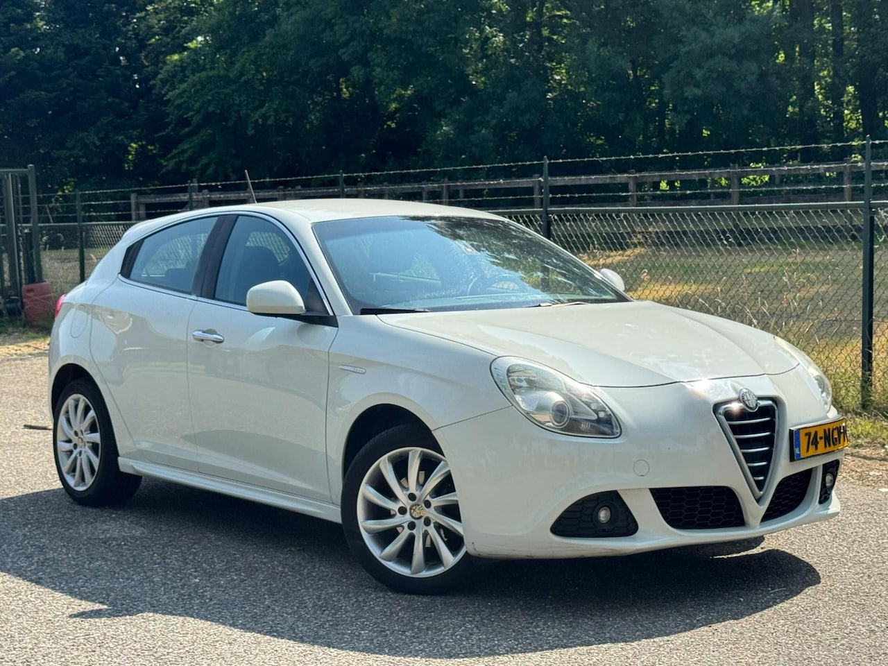 Alfa Romeo Giulietta - 1.4 T Distinctive /Airco/LM-Velgen/ - AutoWereld.nl