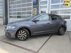 Volkswagen Polo - 1.0 TSI Life / Carplay / PDC / LMV