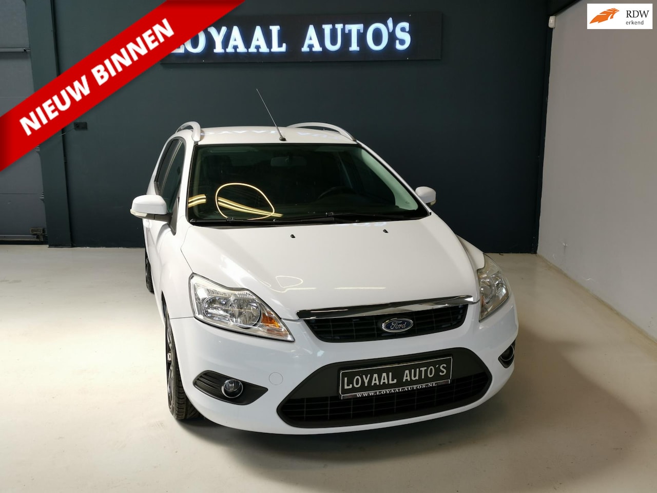 Ford Focus Wagon - 1.8 Ghia | AIRCO | TREKHAAK | ELEK.RAMEN | APK. - AutoWereld.nl