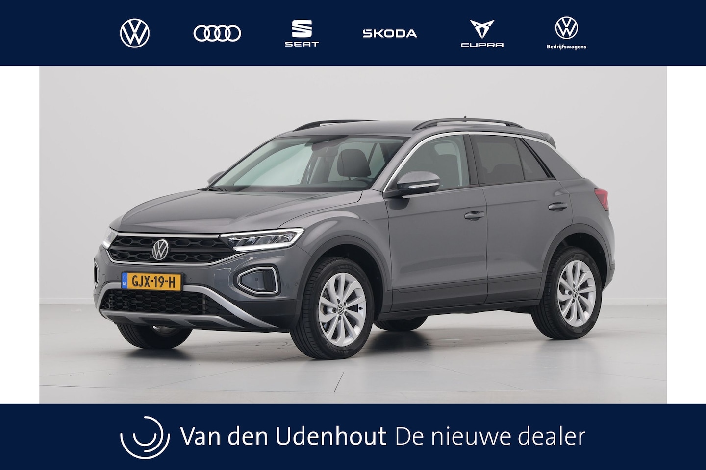 Volkswagen T-Roc - 1.5 TSI 150pk DSG Life Edition Navi via App Pdc Clima Acc 63 - AutoWereld.nl