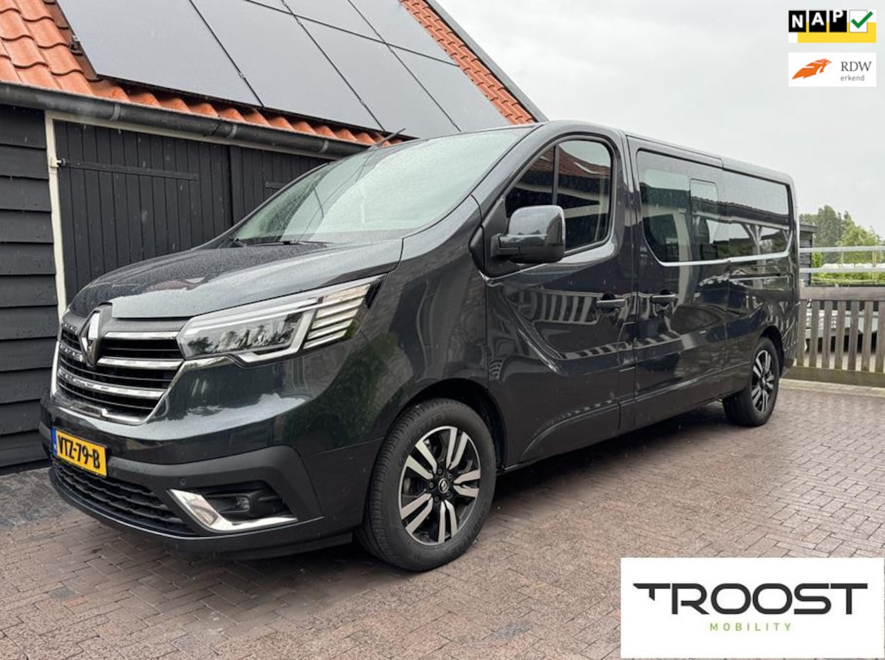 Renault Trafic - 2.0 dCi 170 T29 L2H1 DC Luxe | Clima | Stoelverw | 2 Schuifdeuren | Trekhaak | Nwe betimme - AutoWereld.nl