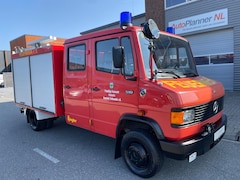 Mercedes-Benz Bestelwagen - 510 Benzine Dubbellucht 6-Pers