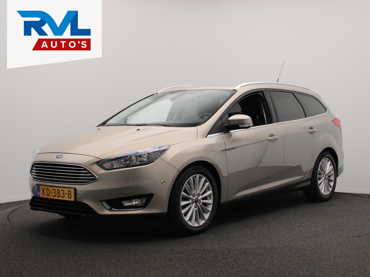 Ford Focus Wagon - 1.0 Titanium * Trekhaak * Cruise Climate - AutoWereld.nl