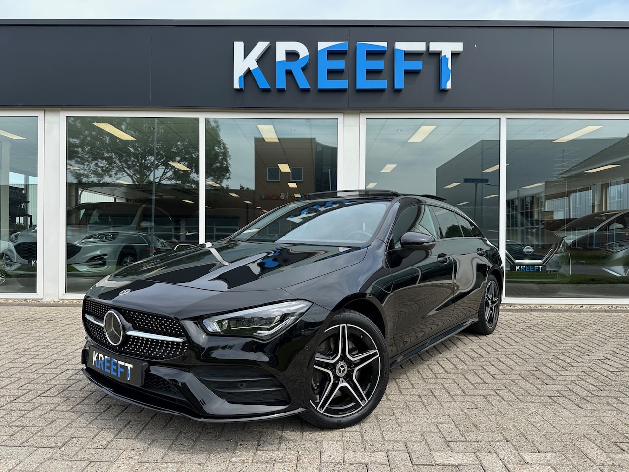 Mercedes-Benz CLA-klasse Shooting Brake - 250 e AMG Line Pano | Sfeer | Elekt Trekhaak - AutoWereld.nl
