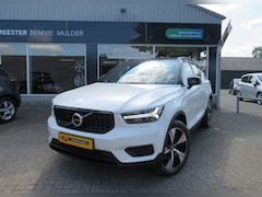 Volvo XC40 - 1.5 T4 Recharge Dark Plus PLUG-IN / NAVI / LED /