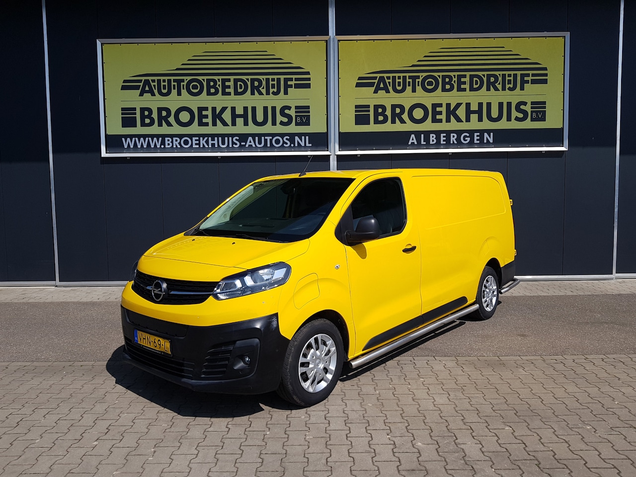 Opel Vivaro-e - L2H1 Edition 50 kWh - AutoWereld.nl