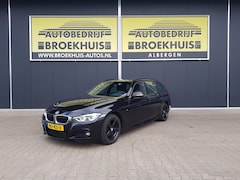 BMW 3-serie Touring - 320i High Executive