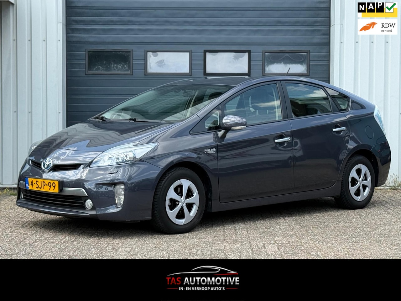Toyota Prius - 1.8 Plug-in Dynamic Business 2e EIG / NAVI - AutoWereld.nl