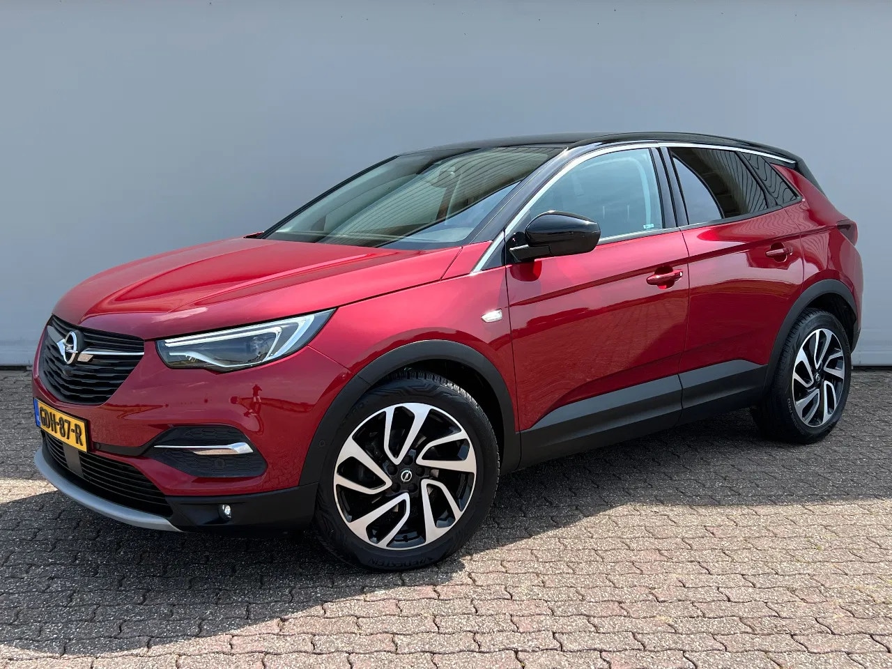 Opel Grandland X - 1.2 Turbo Business Executive | Two-tone lak | Automaat | 360 graden camera - AutoWereld.nl