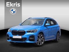BMW X1 - sDrive20i | High Executive | M Sportpakket | Panodak | Trekhaak | Head-Up | Getint Glas |