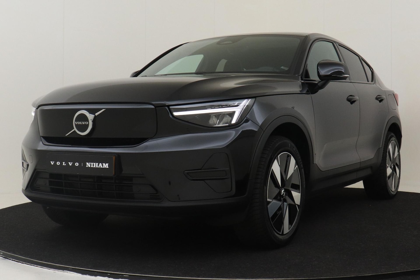 Volvo C40 - SINGLE MOTOR EXTENDED RANGE PLUS 82 kWh -CAMERA|WARMTEPOMP|ADAP.CRUISE|BLIS|KEY-LESS|TREKH - AutoWereld.nl