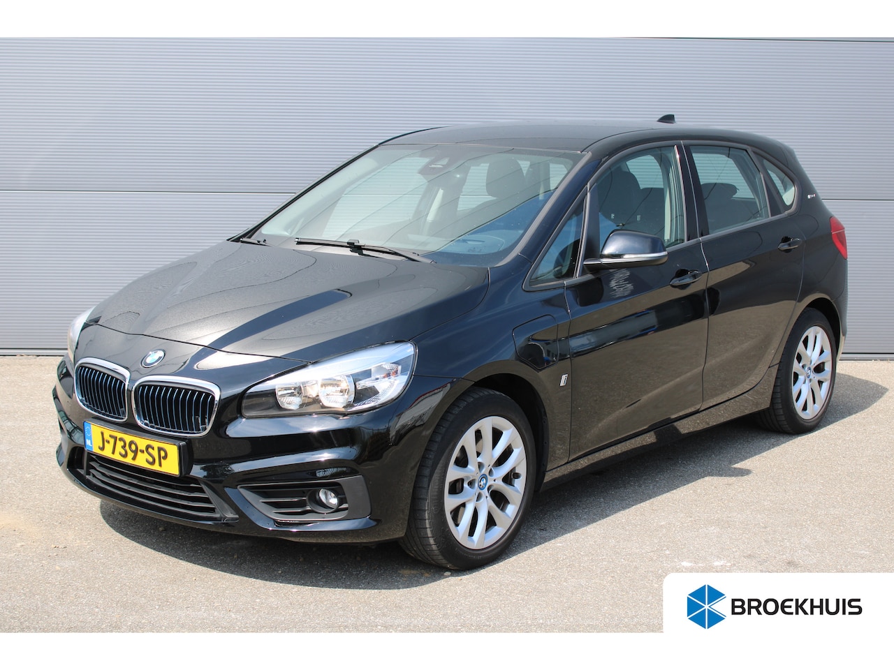 BMW 2-serie Active Tourer - 225xe iPerformance | Airco (automatisch) | Anti Blokkeer Systeem | Armsteun voor - AutoWereld.nl
