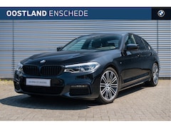 BMW 5-serie - 520i High Executive M Sport Automaat / Achteruitrijcamera / M Sportonderstel / Stoelverwar