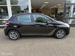 Peugeot 208 - 1.2 VTi Envy Eerste eigenaar CLIMA NAVI PDC