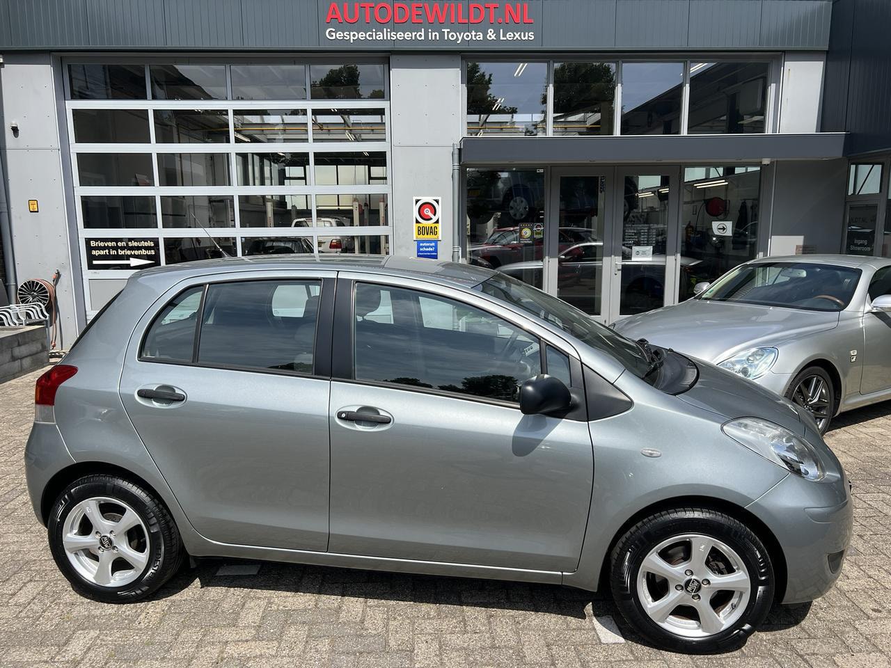Toyota Yaris - 1.3 16v VVT-i Cool 5-drs + 12 MND BOVAG - AutoWereld.nl