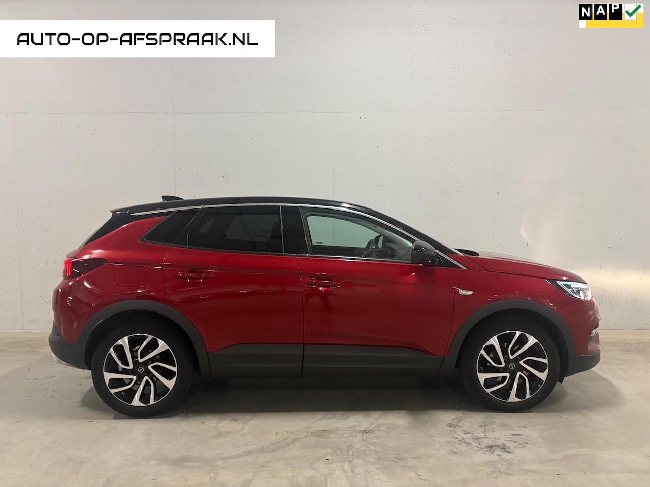 Opel Grandland X - 1.2 Turbo Innovation Trekhaak Navi Clima - AutoWereld.nl