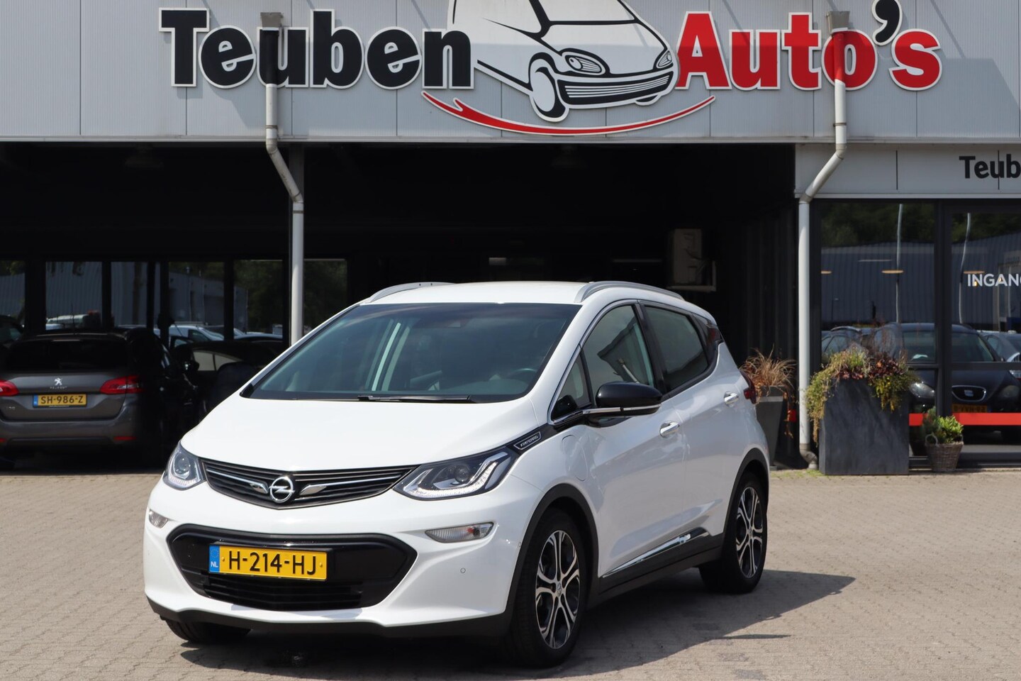 Opel Ampera-e - Business executive 60 kWh Apple Carplay, Climate control, Cruise control, Stuurverwarming, - AutoWereld.nl