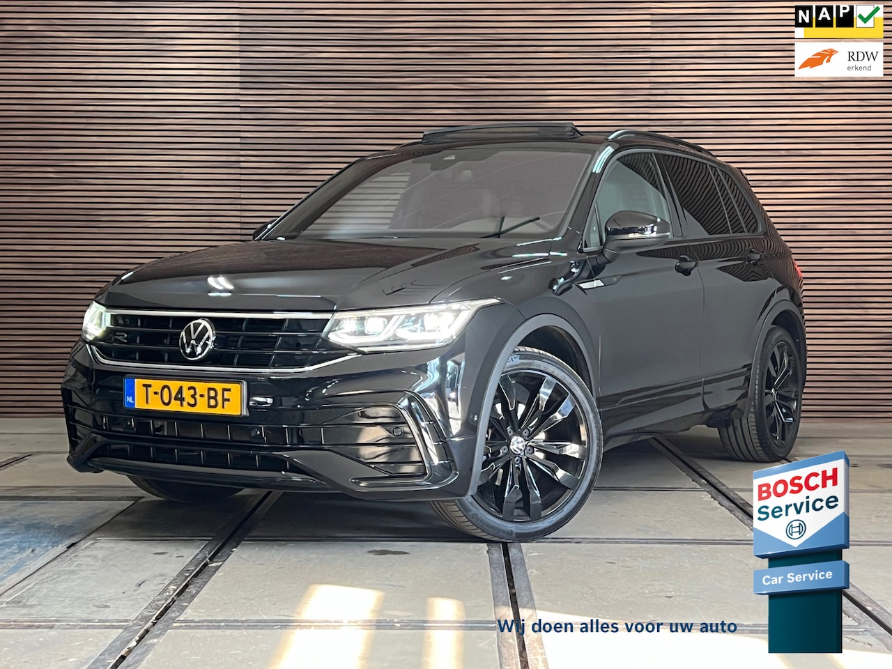 Volkswagen Tiguan - 1.5 TSI R-Line Business | Black Edition | Panorama | IQ Light | Trekhaak | BTW Auto - AutoWereld.nl