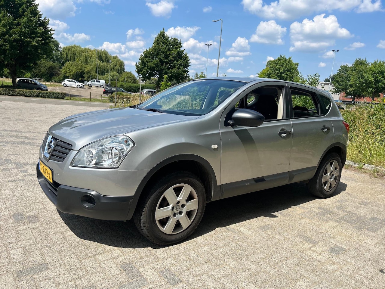 Nissan Qashqai - 1.6 Visia airco - AutoWereld.nl