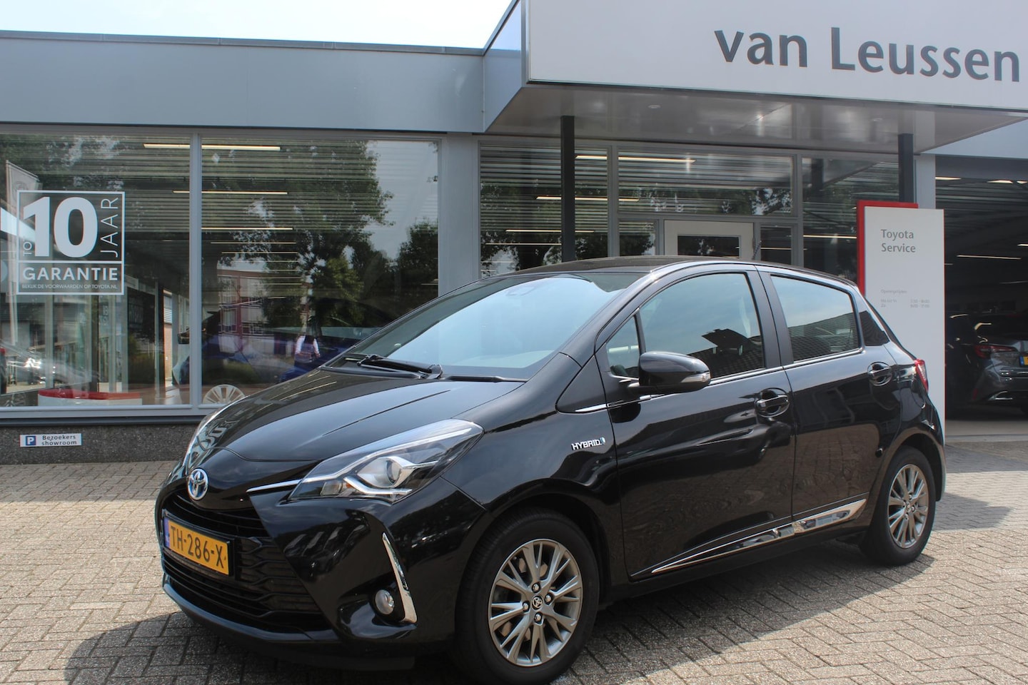 Toyota Yaris - 1.5 Hybrid Energy Plus CRUISE NAVI CLIMA EL.RAMEN LM-VELGEN CAMERA - AutoWereld.nl