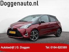 Toyota Yaris - 1.5 Hyb. Premium Bi-Tone Pano Navi PDC