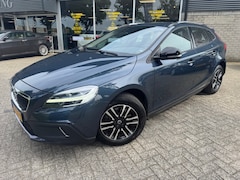 Volvo V40 Cross Country - 1.5 T3 Momentum