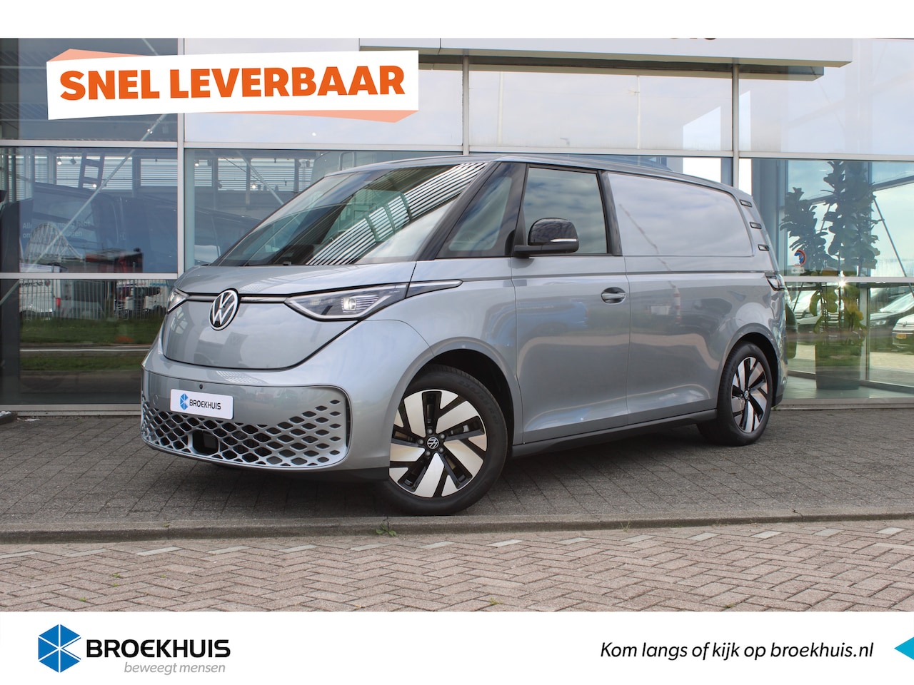 Volkswagen ID. Buzz Cargo - Bulli | 79 kWh | 286 pk | Trekhaak | Achterklep | 360° camera | Houten Laadvloer | Apple C - AutoWereld.nl