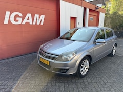 Opel Astra - 1.4 Elegance, airco, afneembare trekhaak, velgen