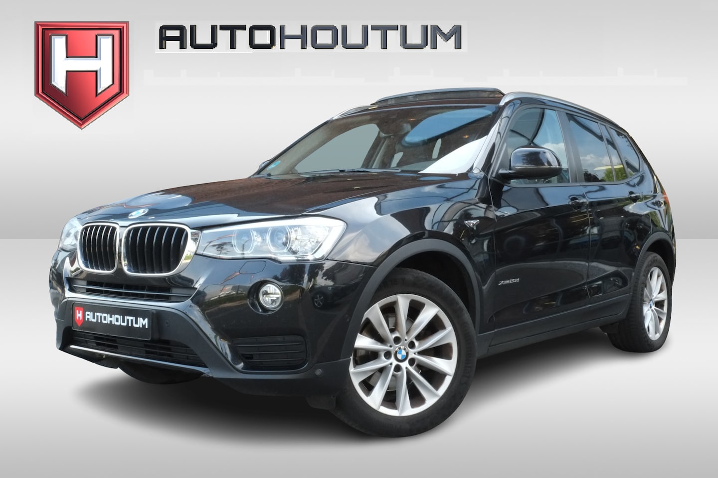BMW X3 - xDrive20d High Executive EURO 6, Panoramadak, Leder, Trekhaak, Headup display, El stoelen - AutoWereld.nl