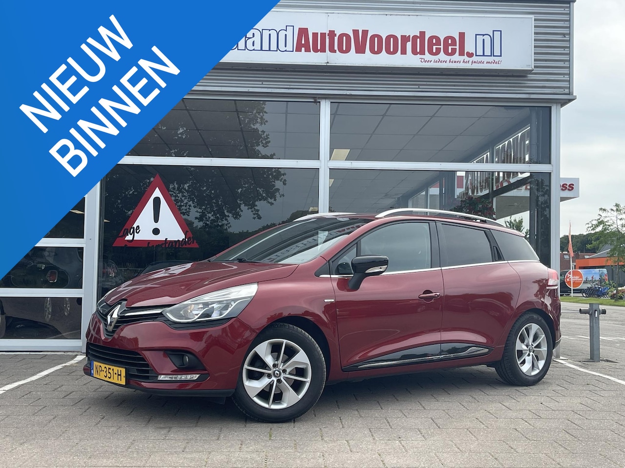 Renault Clio Estate - 0.9 TCe Limited /Cruise/Airco/DAB/Navi/Trekhaak/2017 - AutoWereld.nl