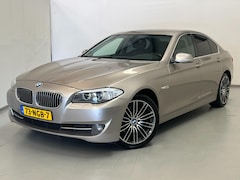 BMW 5-serie - 523i High Exe / NL-auto / Leder / 19" LM / Stoelverwarming