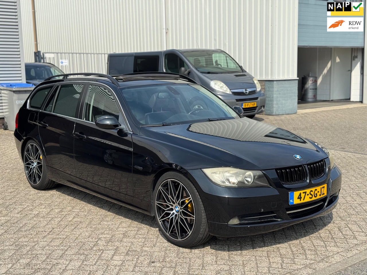 BMW 3-serie Touring - 325i Dynamic Executive Pano | Navi | Cruise | Inruilkoopje! - AutoWereld.nl