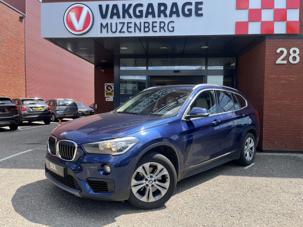 BMW X1 - sDrive18i Executive // LEDER // ELEK. KLEP // NAVI // CAMERA+SENSOREN // CRUISE // - AutoWereld.nl